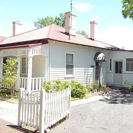 Ross B&B Accommodation Extérieur photo