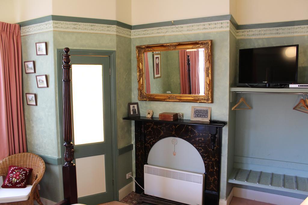 Ross B&B Accommodation Extérieur photo